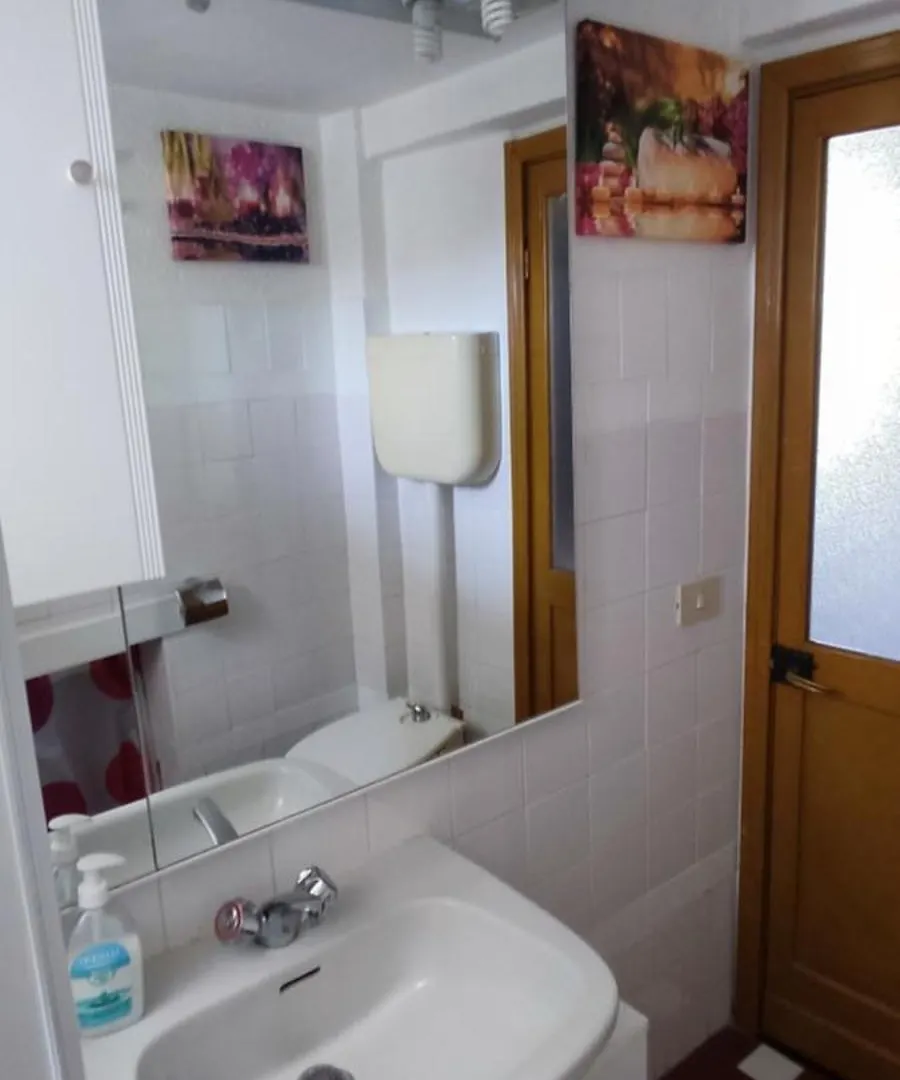 Bike Night-Bike Friendly, Cozy Loft, Finale Ligure Apartment